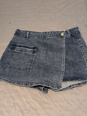 LUVAMIA Skort Medium